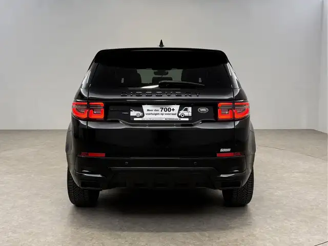 Land Rover Discovery Sport view 10