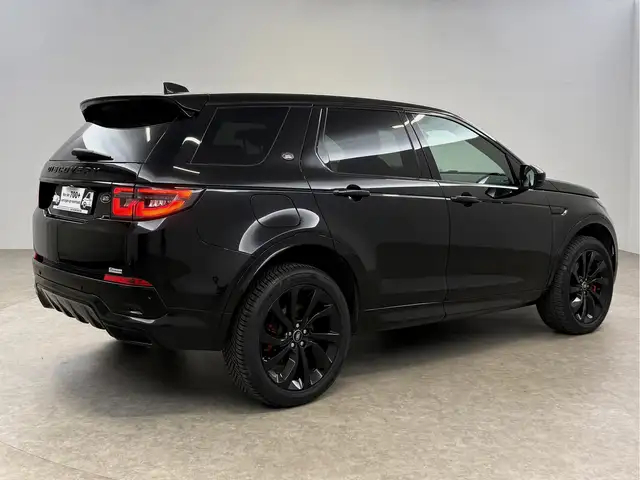 Land Rover Discovery Sport view 13