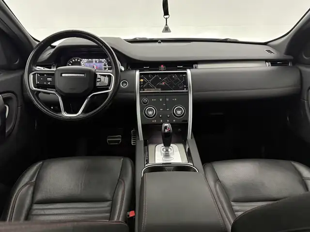 Land Rover Discovery Sport view 2