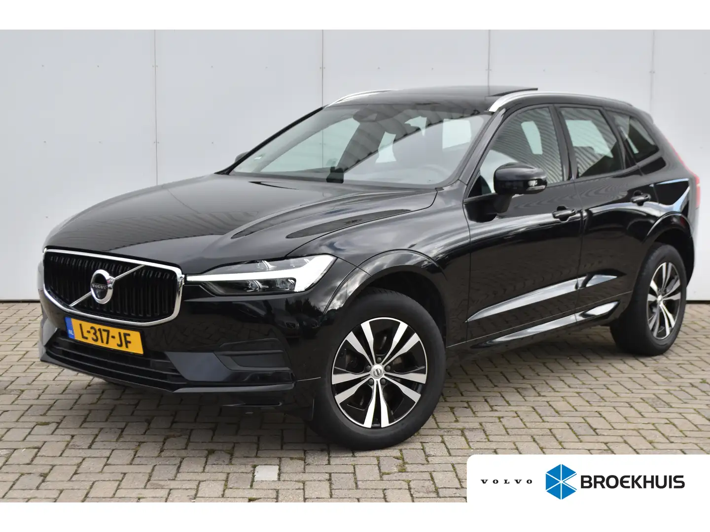 Volvo XC60 B5 Momentum Exclusive | Harman Kardon | Panoramada Noir - 1