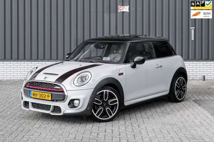 MINI Cooper S Mini 2.0 Chili Serious Business JCW Trim *Volledig