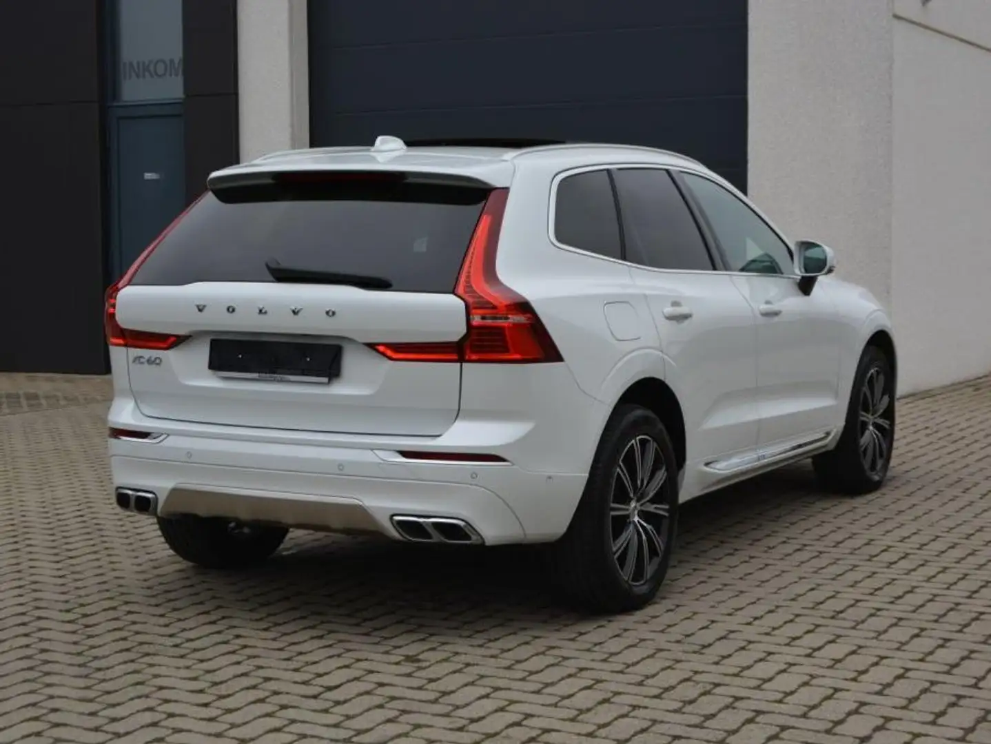 Volvo XC60 T6 PHEV Recharge AWD Geartronic/Inscription Wit - 2