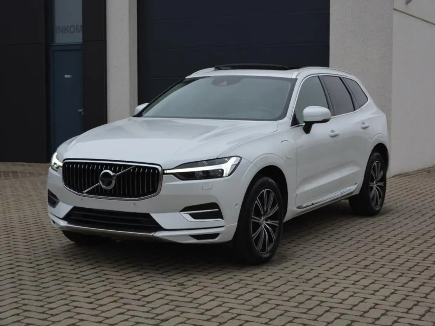 Volvo XC60 T6 PHEV Recharge AWD Geartronic/Inscription Wit - 1
