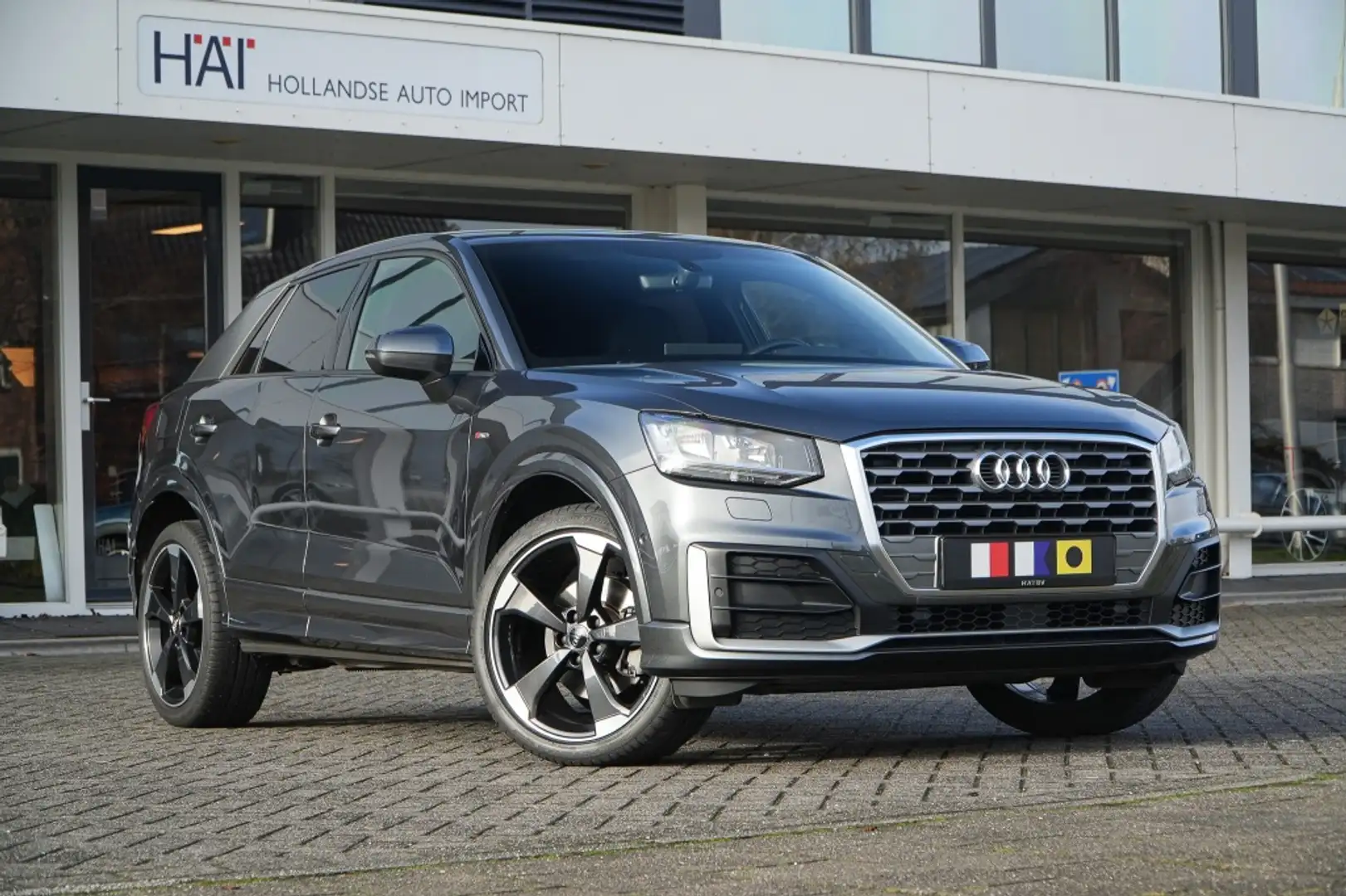 Audi Q2 1.4 TFSI I 150 pk I S-line I 19 inch velgen I Grijs - 1