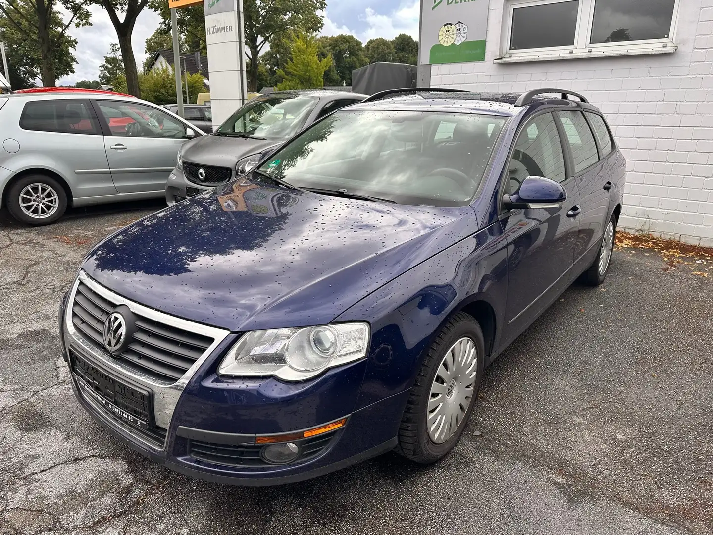 Volkswagen Passat Variant Trendline VB Blau - 1
