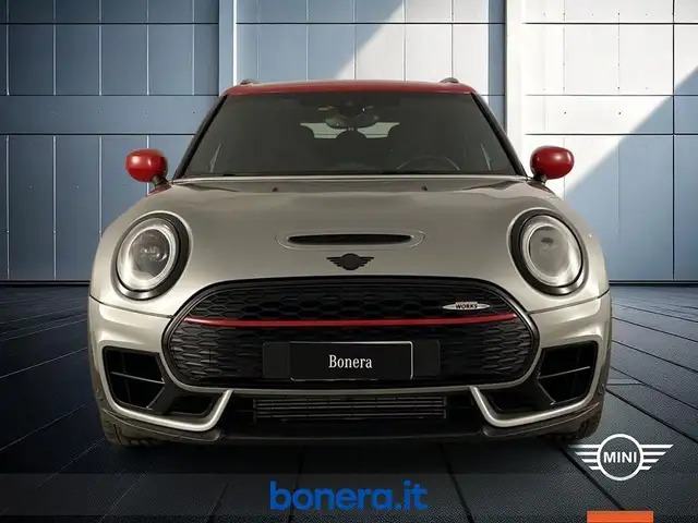 MINI Clubman view 3