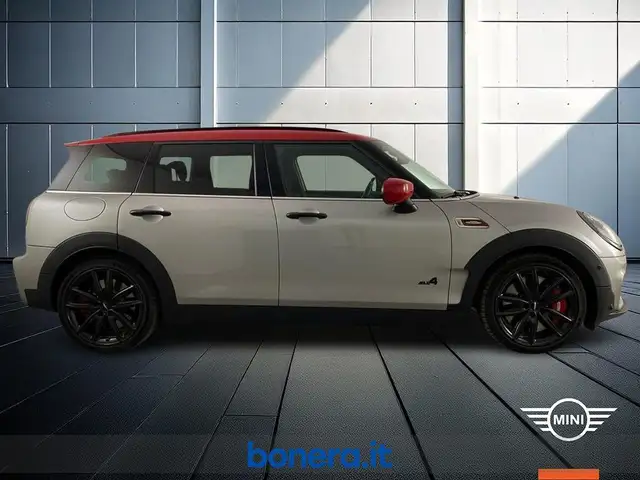 MINI Clubman view 5