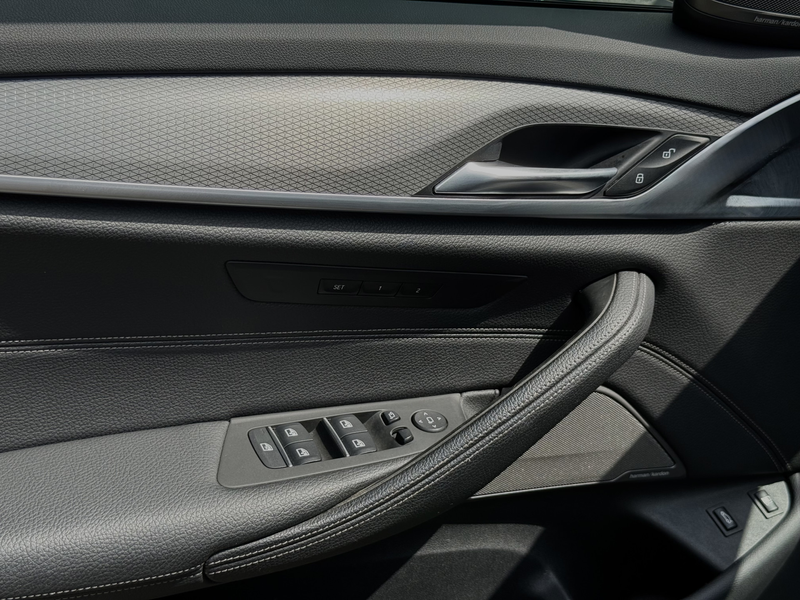 BMW 530 5-serie 530e xDrive iPerformance Executive HK HUD — photo 27