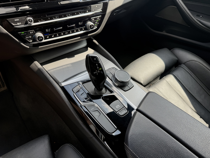 BMW 530 5-serie 530e xDrive iPerformance Executive HK HUD — photo 15