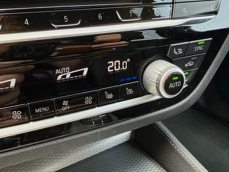 BMW 530 5-serie 530e xDrive iPerformance Executive HK HUD — photo 18