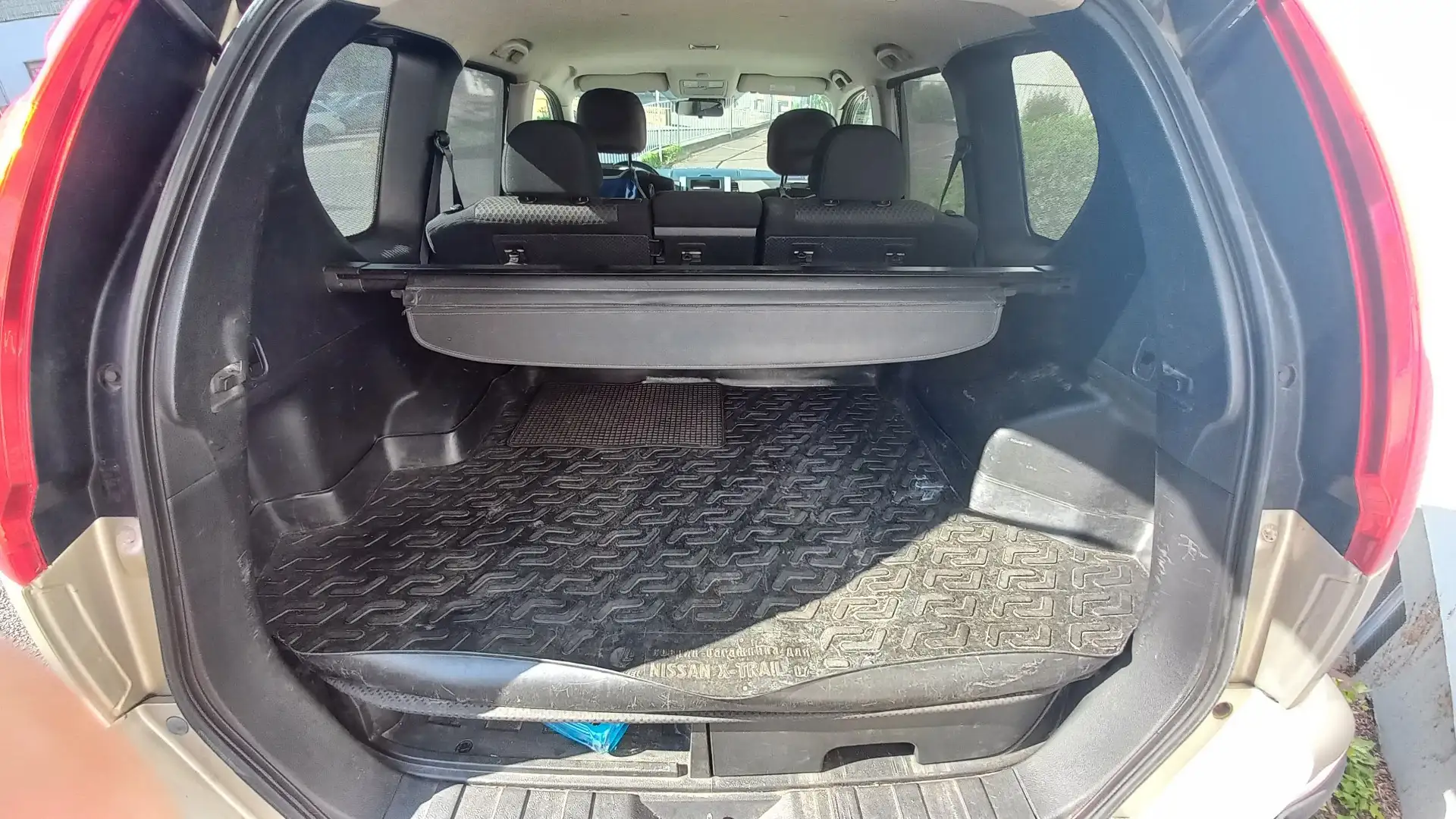 Nissan X-Trail 2.0 CVT 4x4 - 2