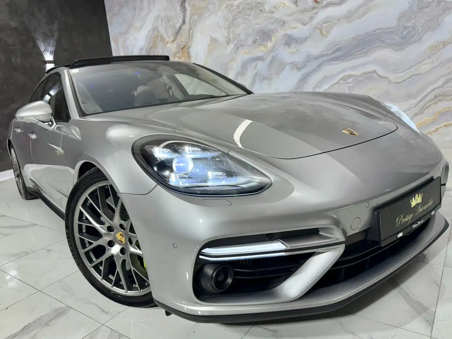 Porsche Panamera Turbo S V8 680PS *EXCLUSIVE MANUFAKTUR*APPROVED* Silber - 2