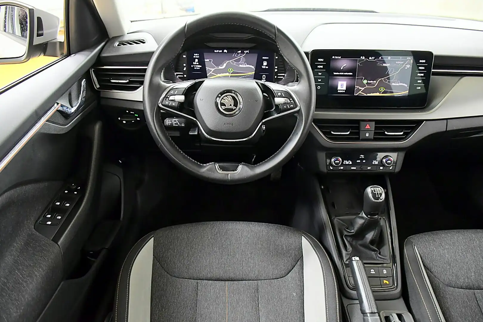 Skoda Kamiq 1,0 TSI Style Grau - 2