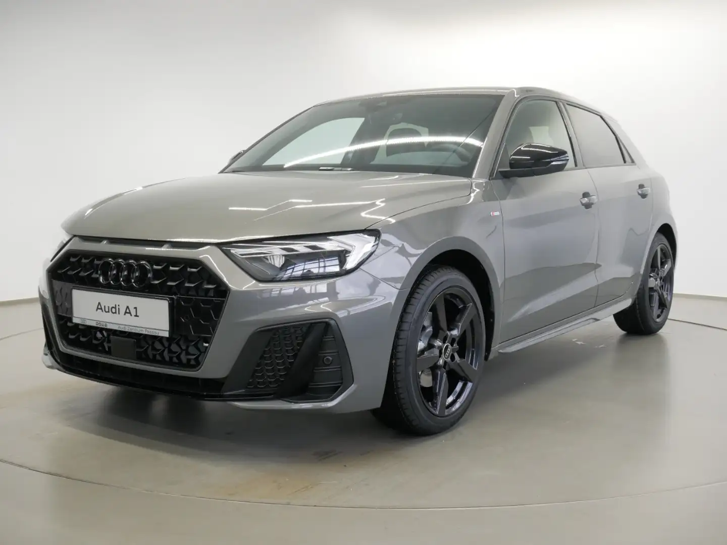 Audi A1 Sportback S line 30 TFSI S tronic Grau - 2