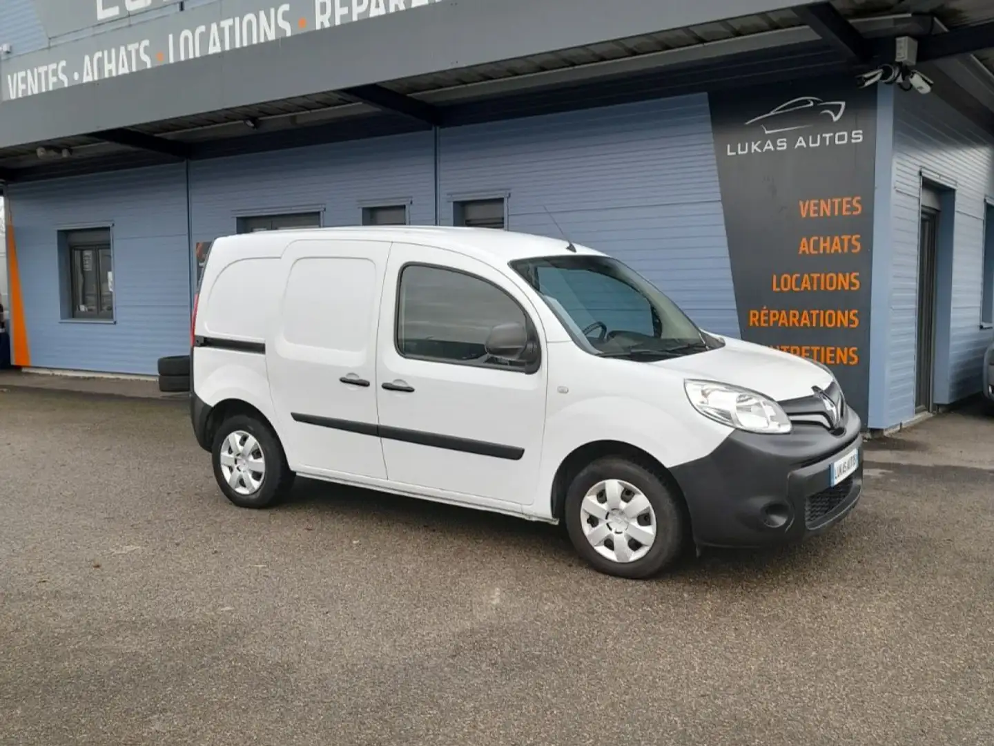 Renault Kangoo 3PLACE SBLUE DCI 95 GRAND CONFORT PRIX 9500 EUROS HT Blanc - 1