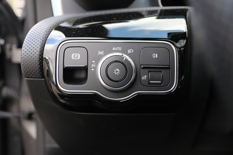 Mercedes-Benz CLA 200 Business Solution AMG — photo 19