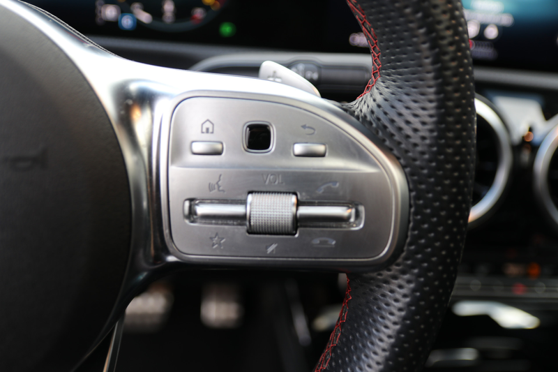 Mercedes-Benz CLA 200 Business Solution AMG — photo 17