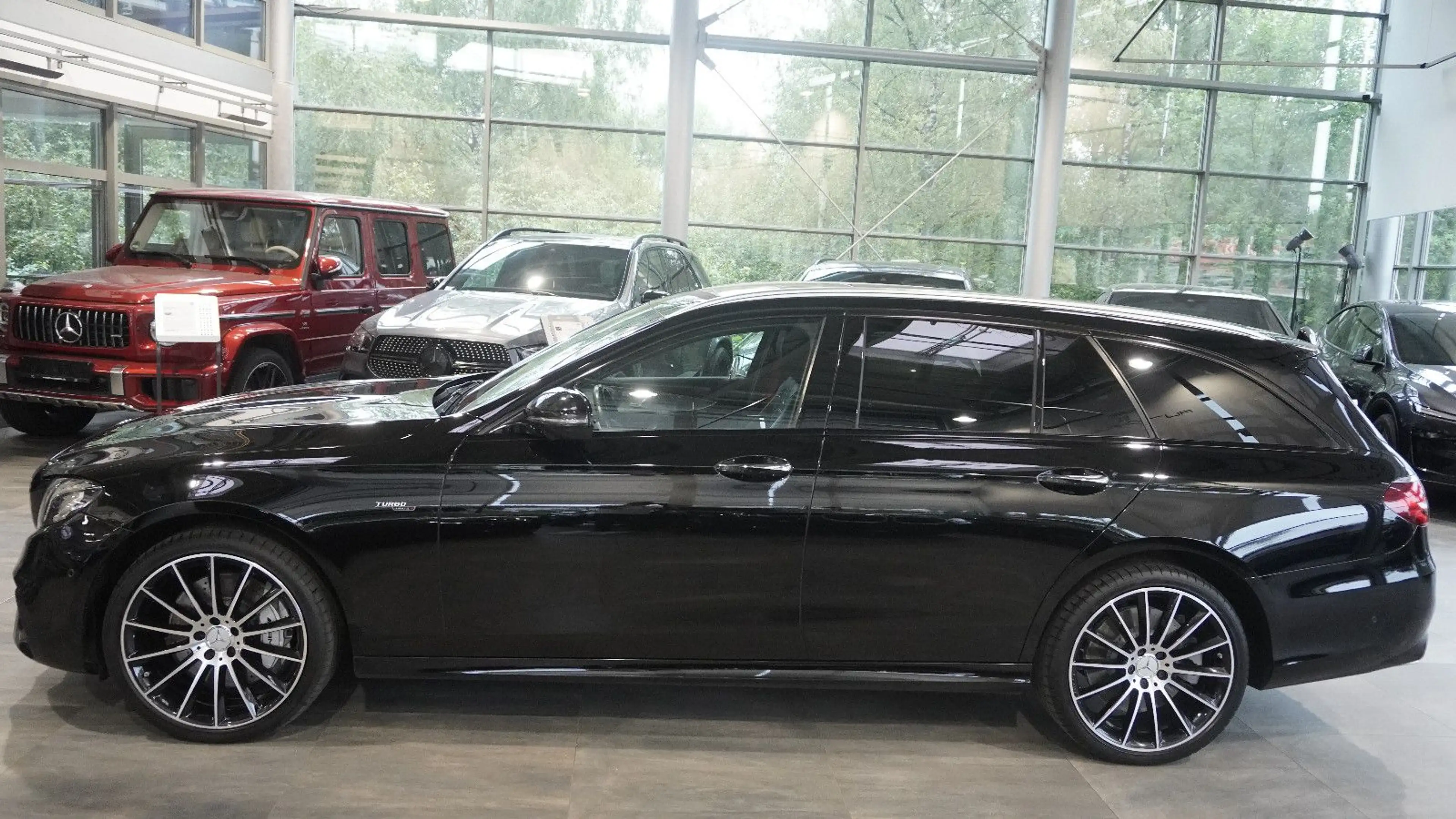 Mercedes-Benz E 53 AMG T 4Matic+*PANO*BUR*AHK*AMG-DRIVEPACK — photo 8