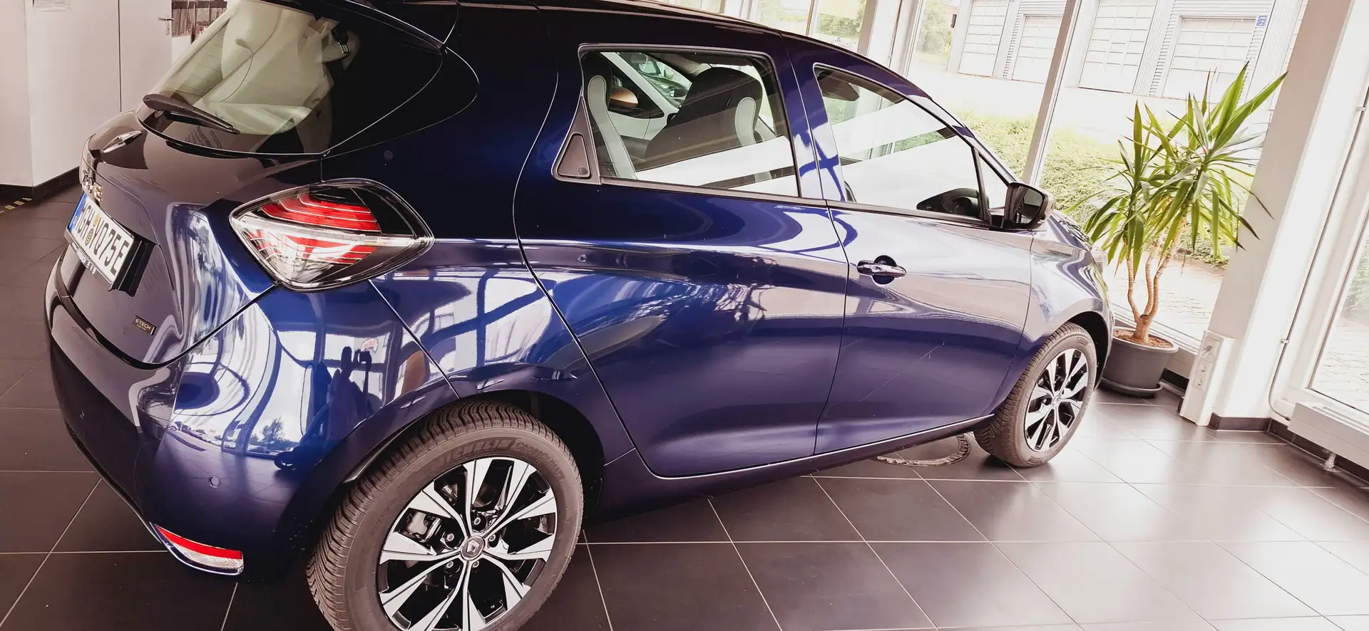 Renault ZOE EV50 135hp Evolution Синий - 2