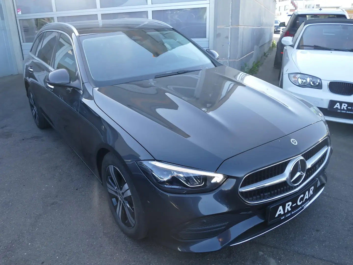 Mercedes-Benz C 300 e T 9G-TRONIC Klimaautomatik Navi Einpark Panorama Gris - 2