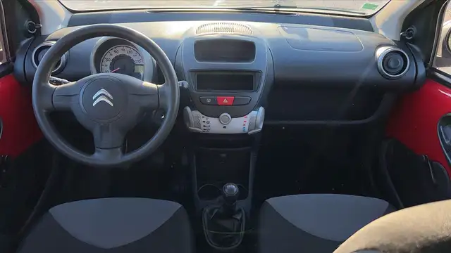 Citroen C1 view 11