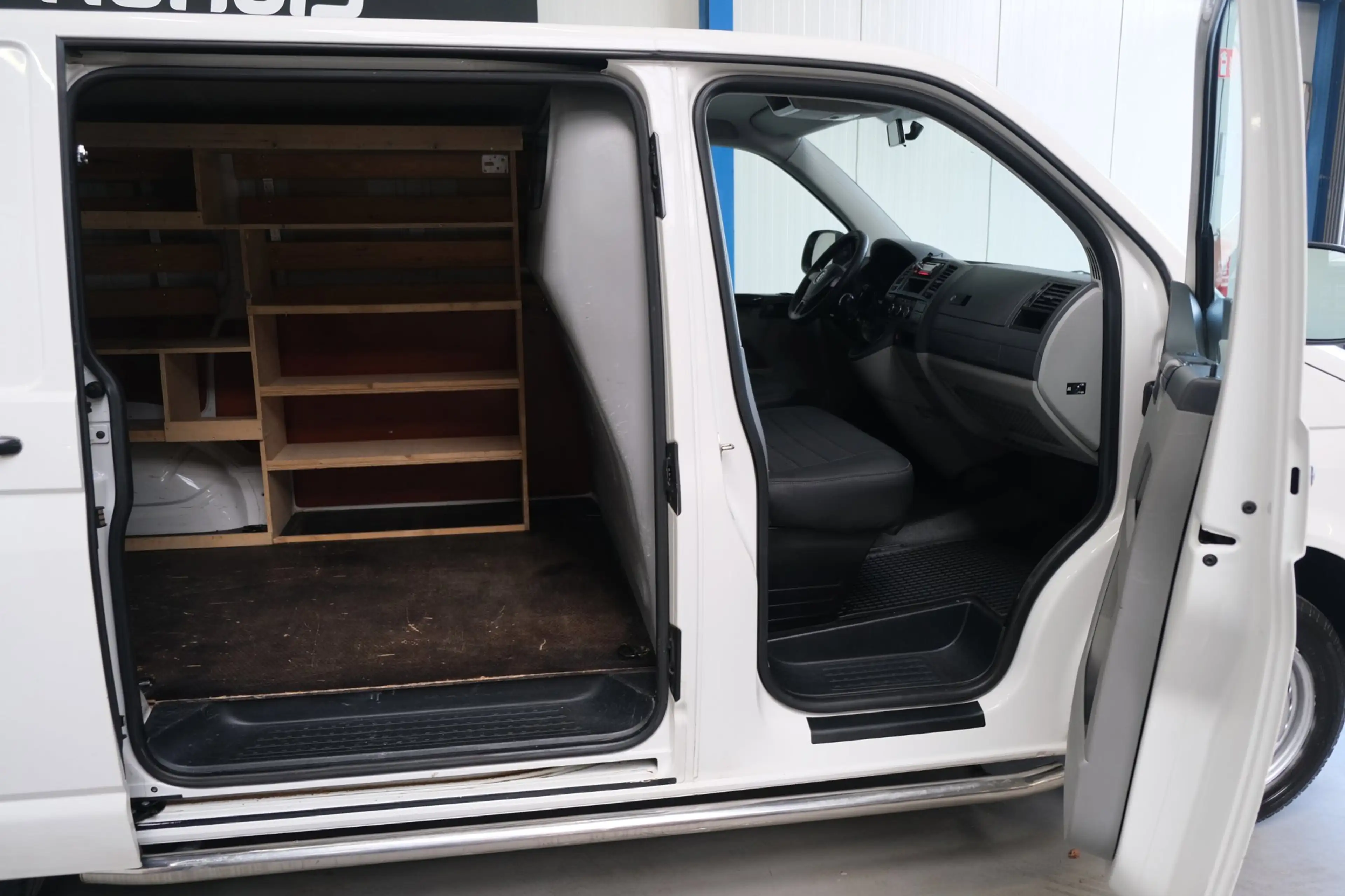 Volkswagen Transporter 2.0 TDI L1H1 3P - N.A.P. Airco, Trekhaak. — photo 4