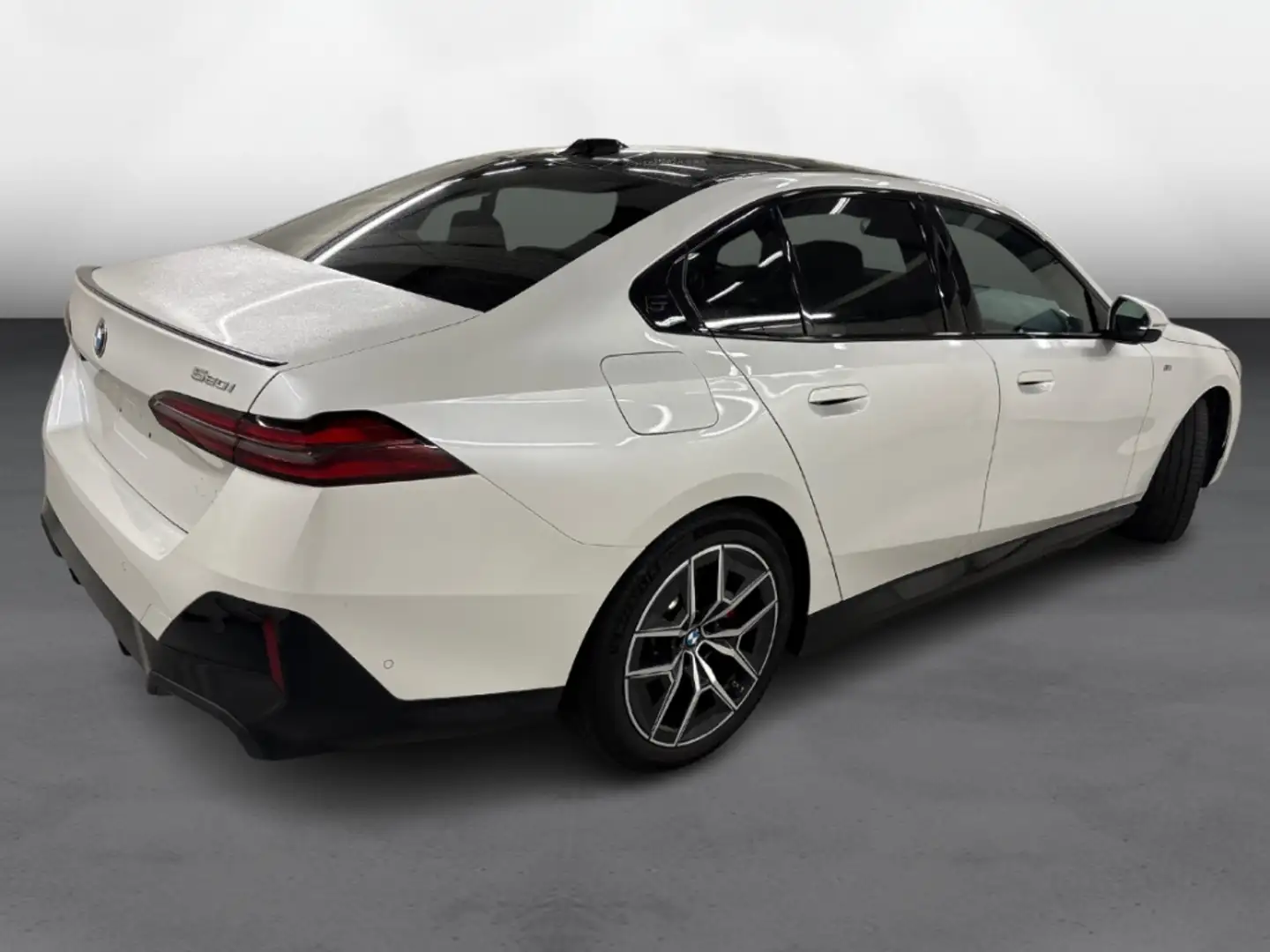 BMW 520 i M-Sport Sommer19'' PRO Pano ICONIC H/K PA+ DA+ A Weiß - 2