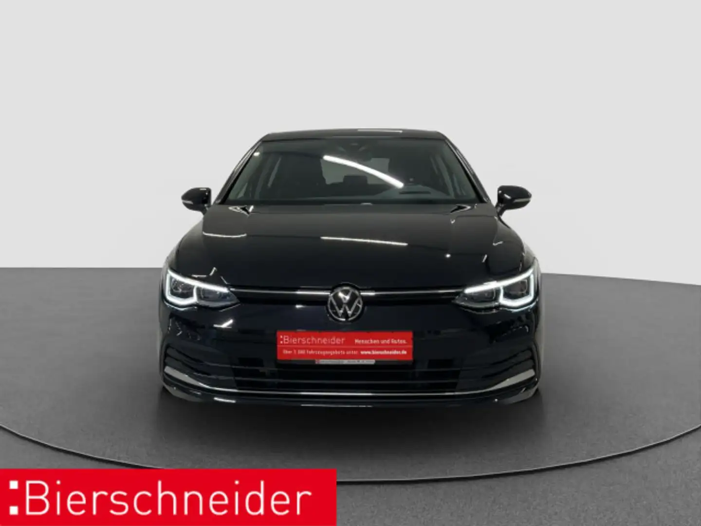 Volkswagen Golf 8 2.0 TDI DSG Active AHK PANO MATRIX CAM AC Schwarz - 2