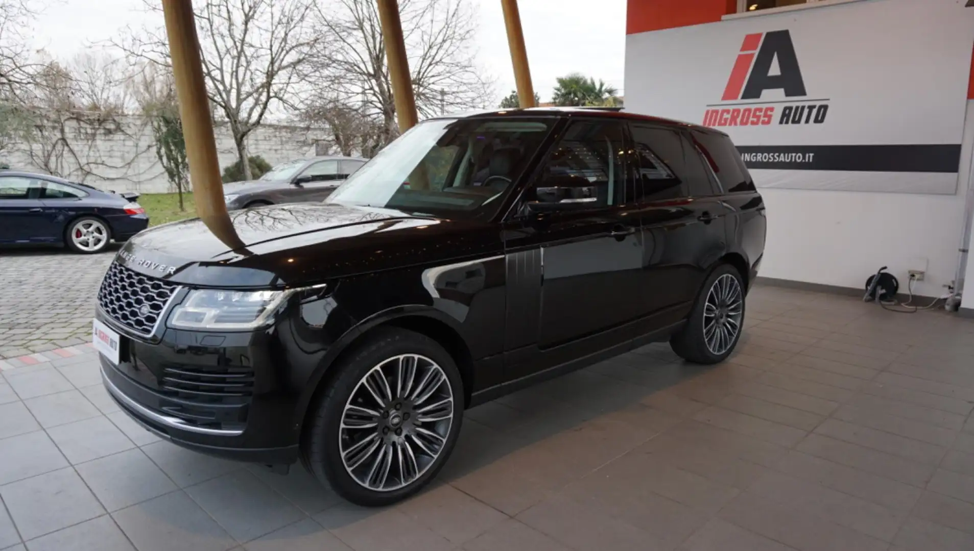 Land Rover Range Rover 3.0 SDV6 Vogue Černá - 1