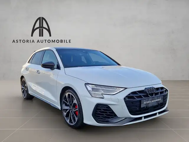 Audi S3 view 3