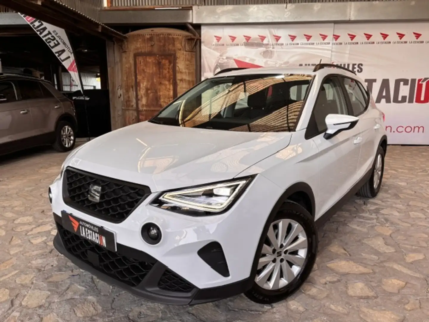 SEAT Arona 1.0 TSI S&S Style 110 Blanco - 1