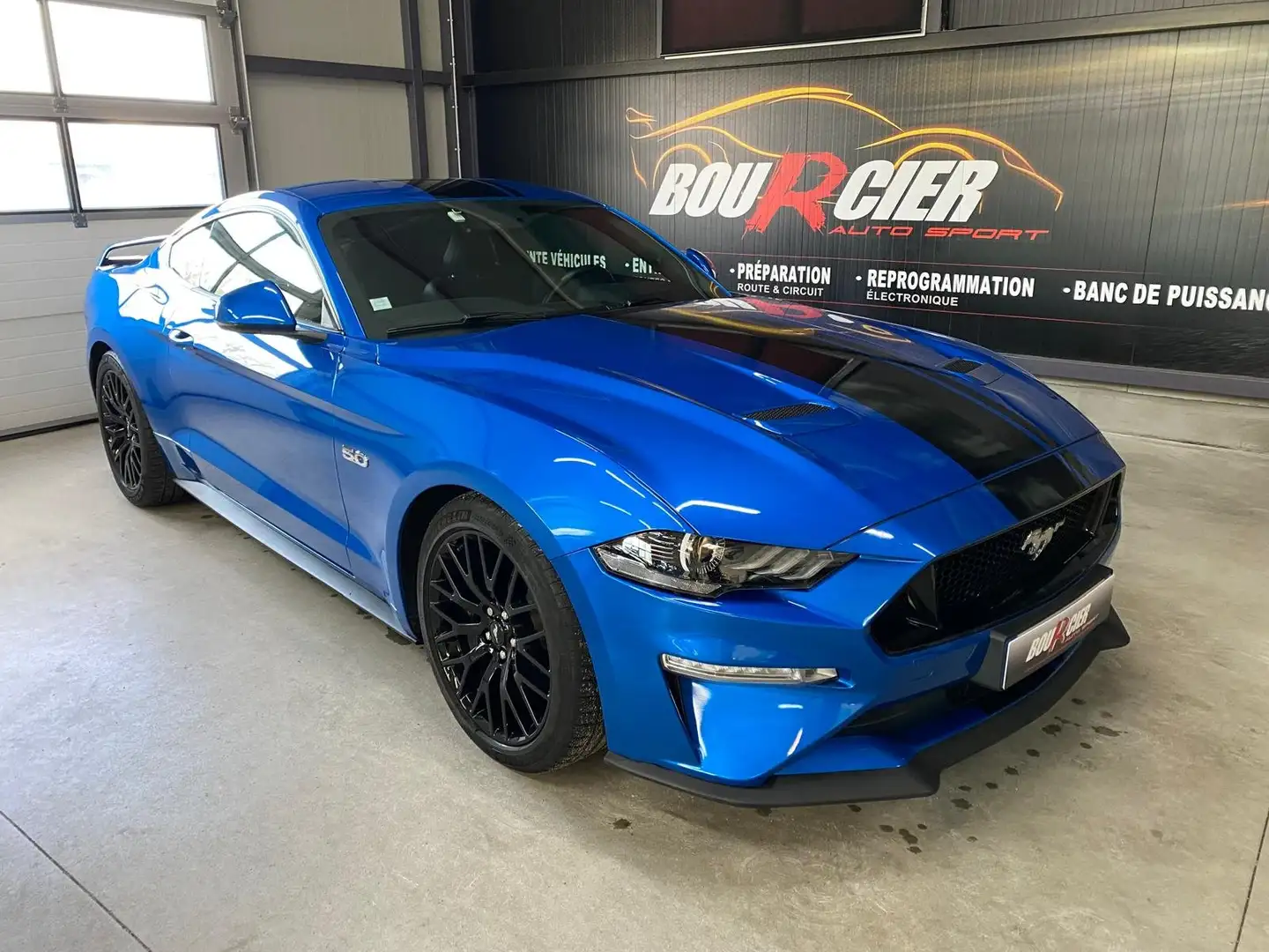 Ford Mustang Mustang Fastback V8 5.0 BVA10 GT Blau - 1