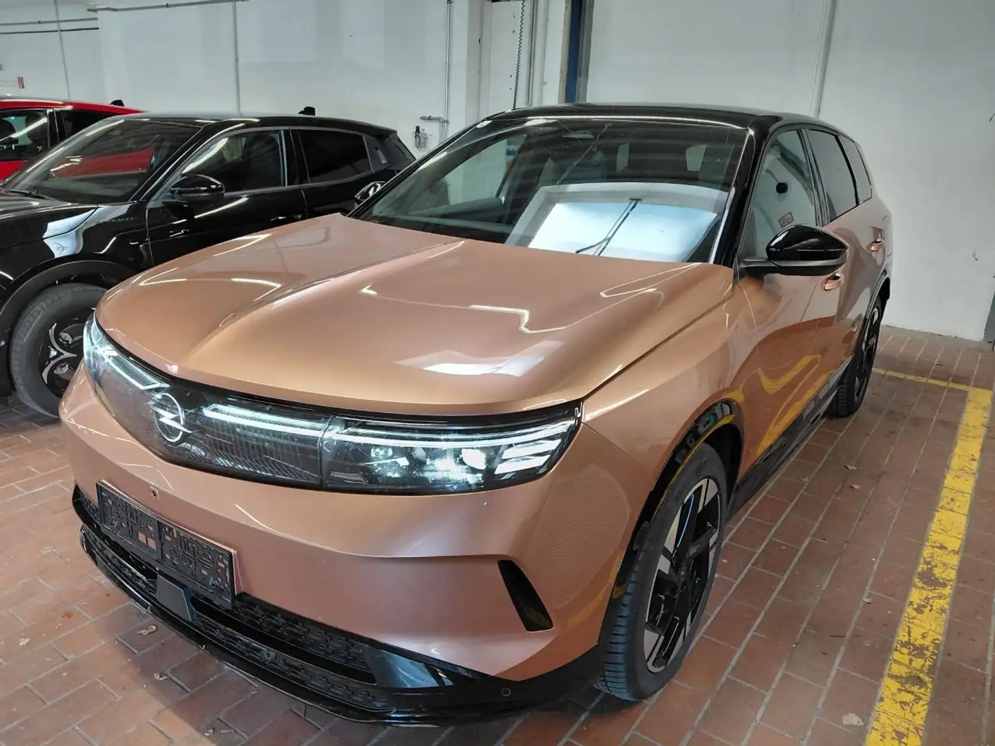 Opel Grandland GRANDLAND Electric GS-Line 213 PS Batterie 73 kWh Orange - 1