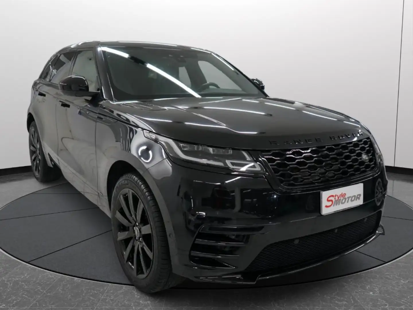 Land Rover Range Rover Velar 2.0D I4 180 CV R-Dynamic S Uniprop. Certificata Nero - 2