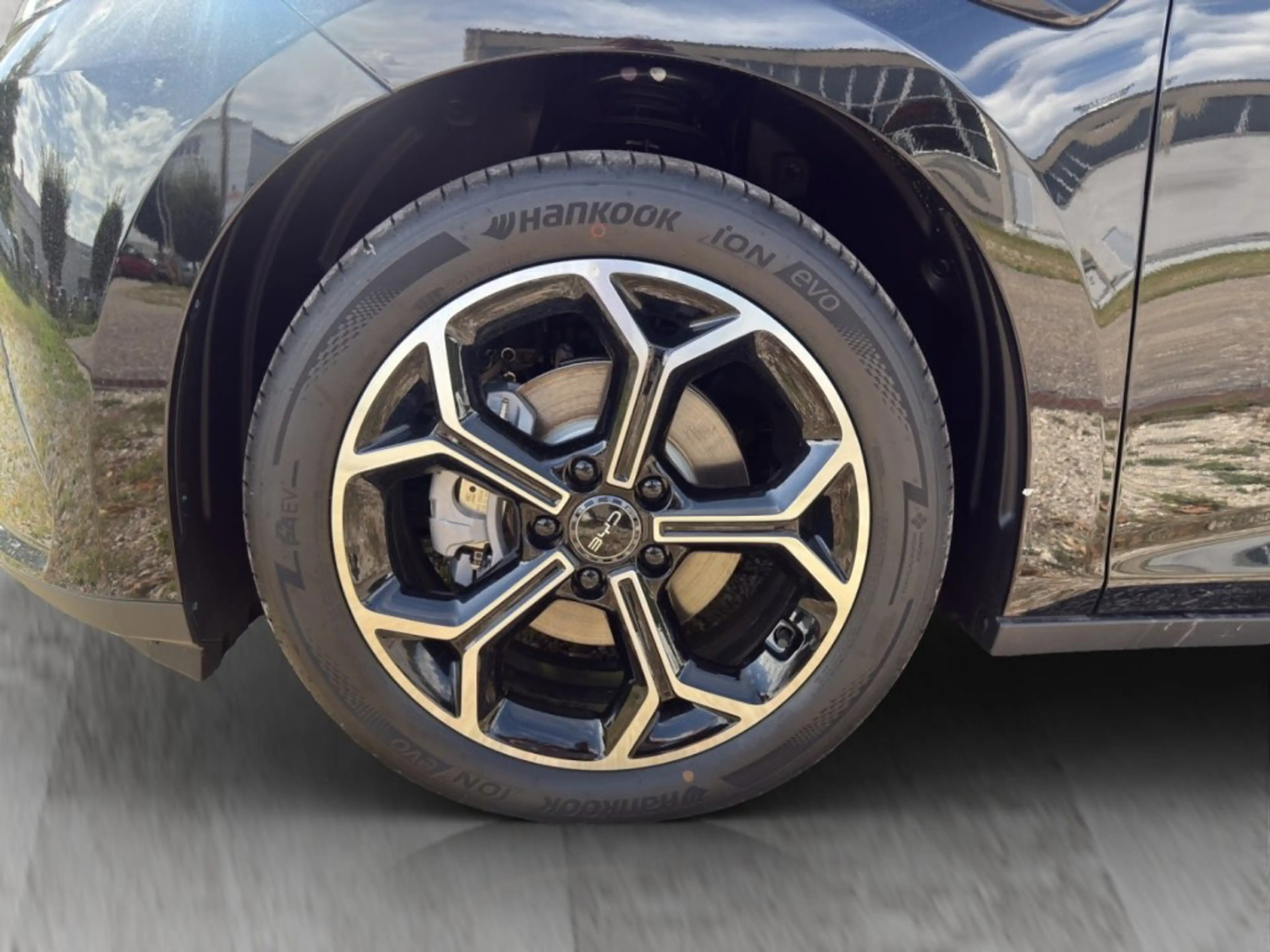 BYD Dolphin G DM-i Boost — photo 6