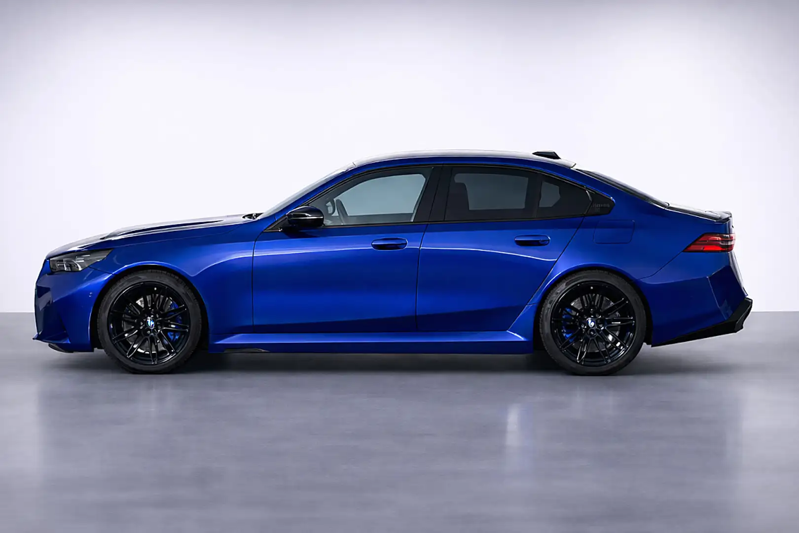 BMW M5 *CARBON PAKET* Blau - 2