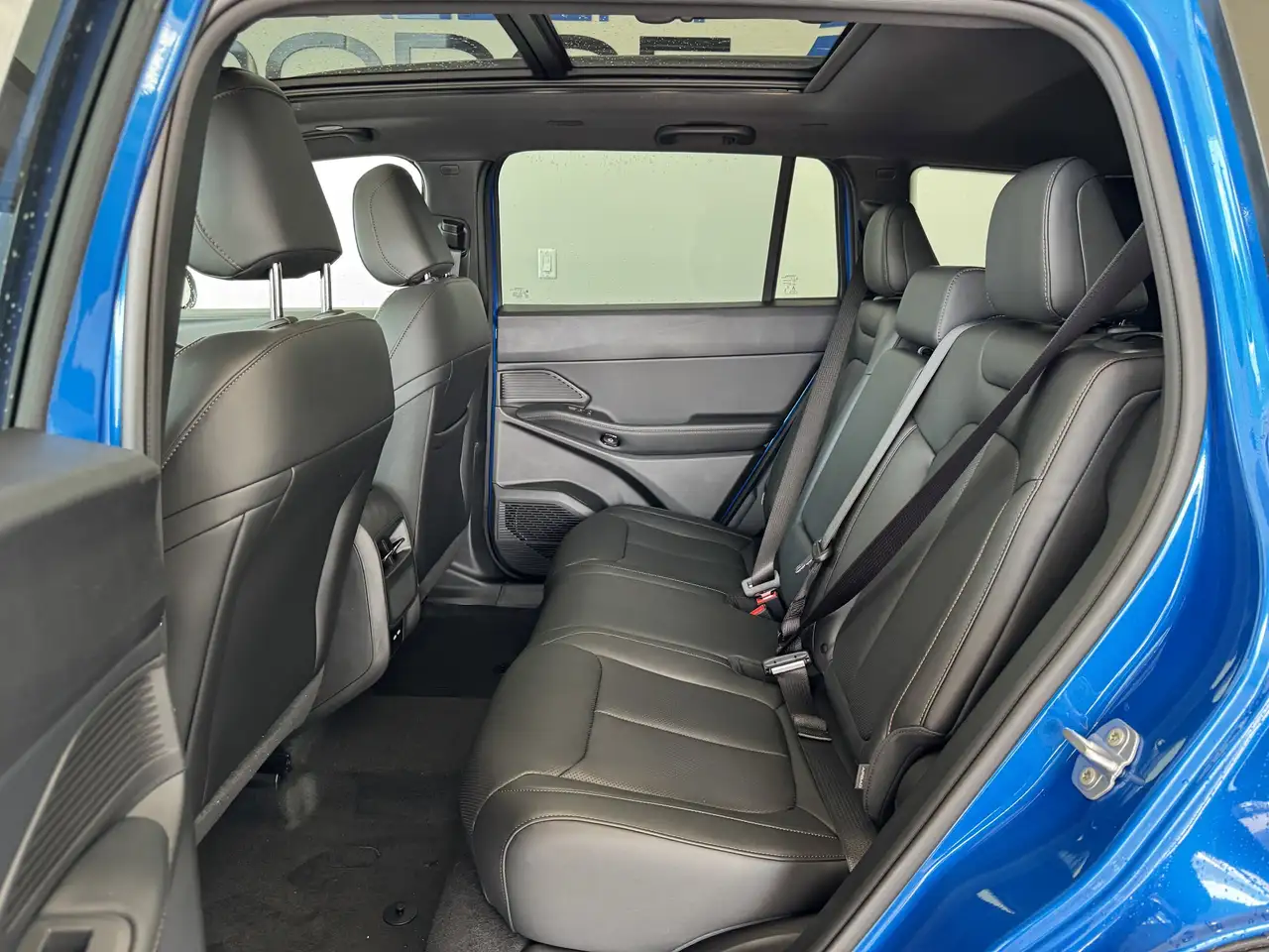 Jeep Cherokee снимка Jeep Cherokee