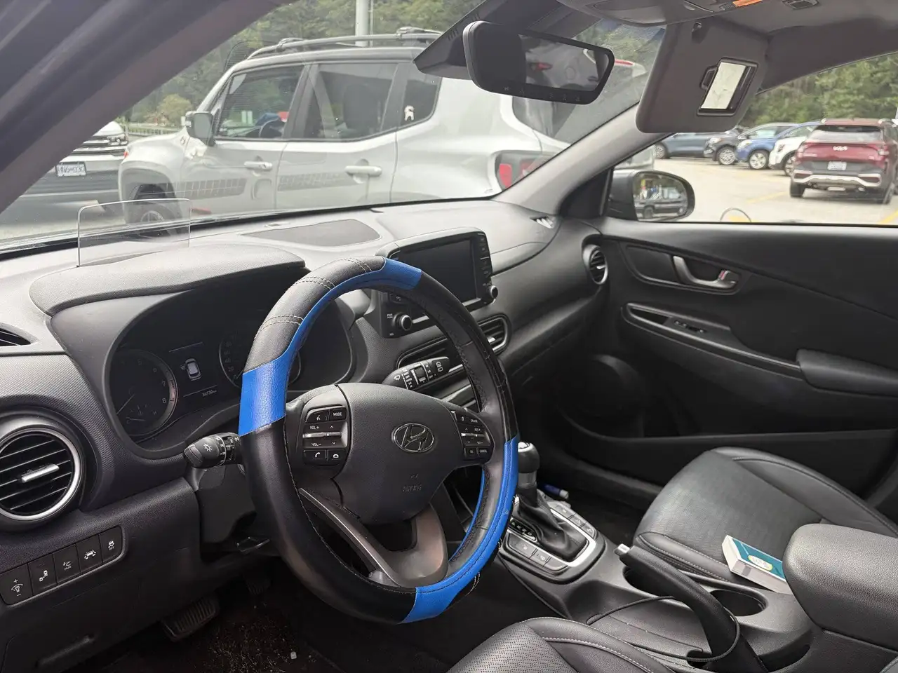 Hyundai KONA photo Hyundai KONA