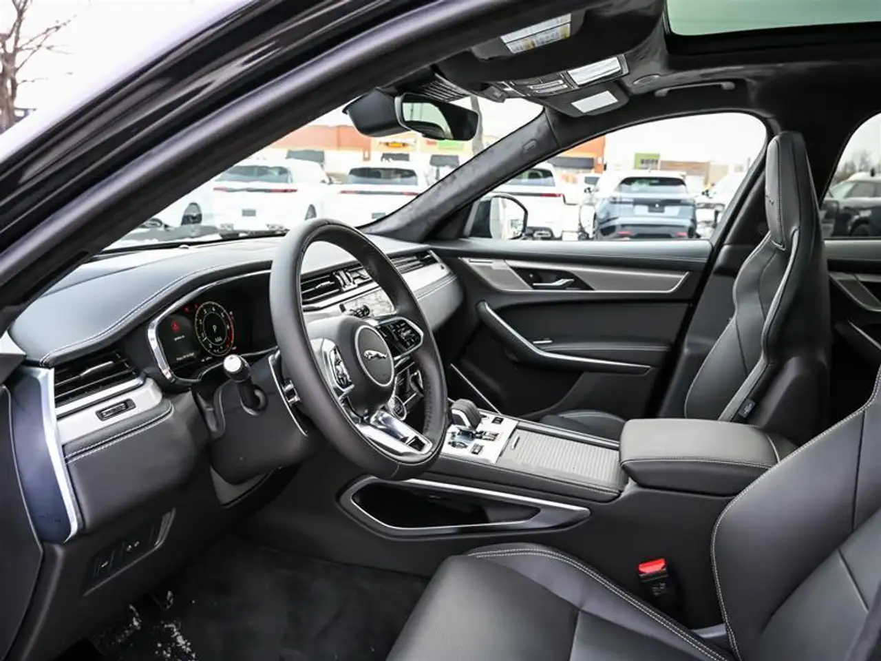 Jaguar F-Pace снимка Jaguar F-Pace