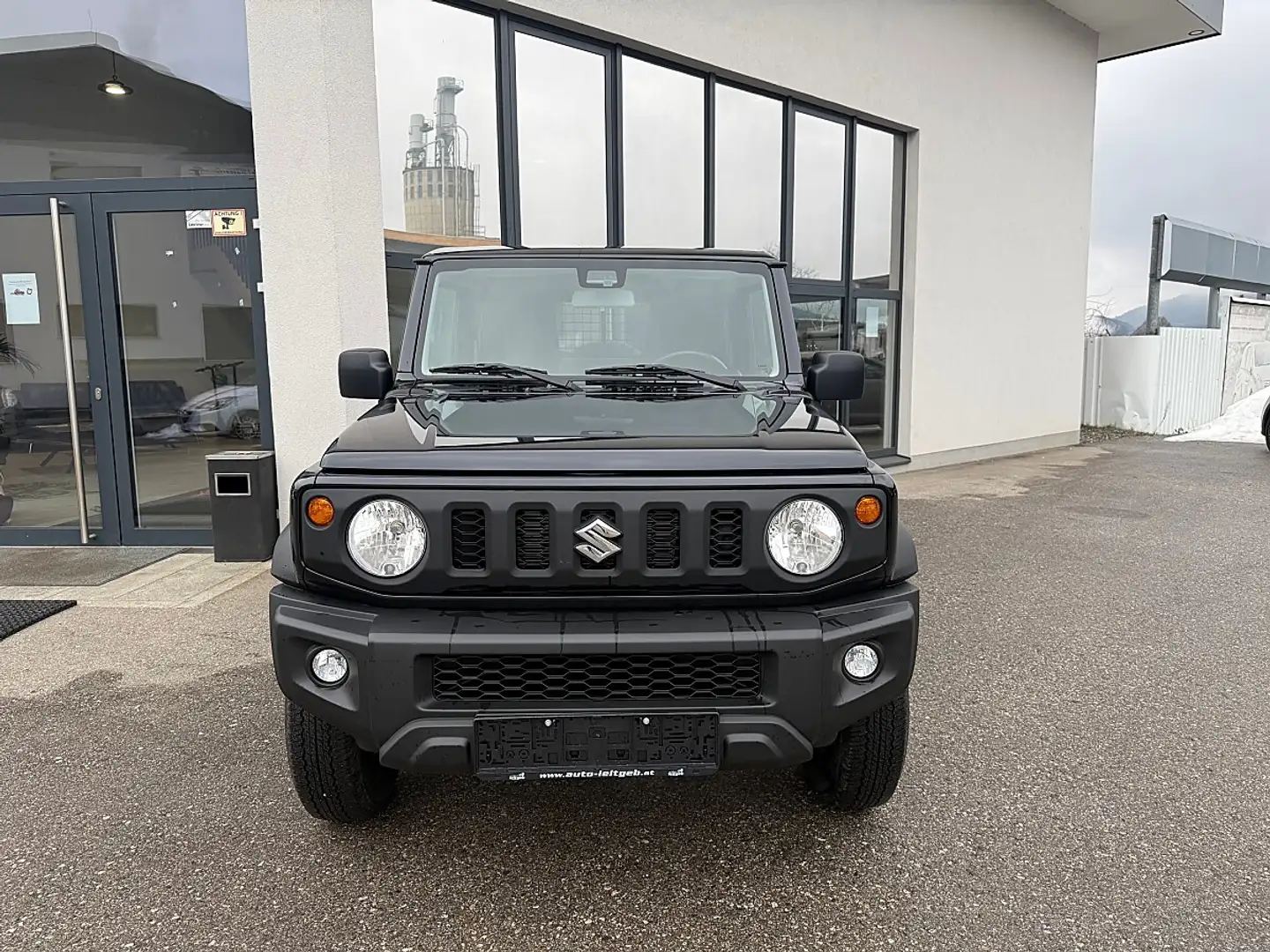 Suzuki Jimny Jimny 1,5 VVT Allgrip N1 Schwarz - 1