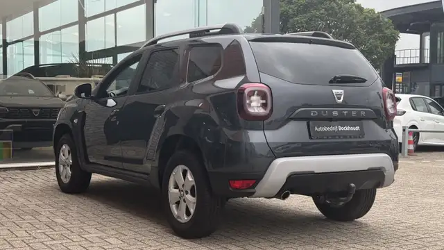 Dacia Duster view 7