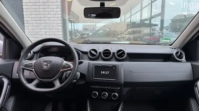 Dacia Duster view 14