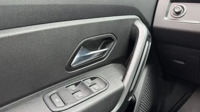 Dacia Duster view 19