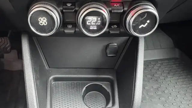 Dacia Duster view 16