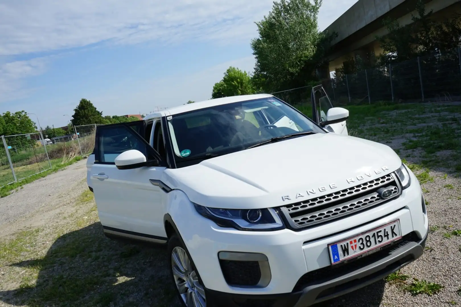 Land Rover Range Rover Evoque TD4 Pure - 1