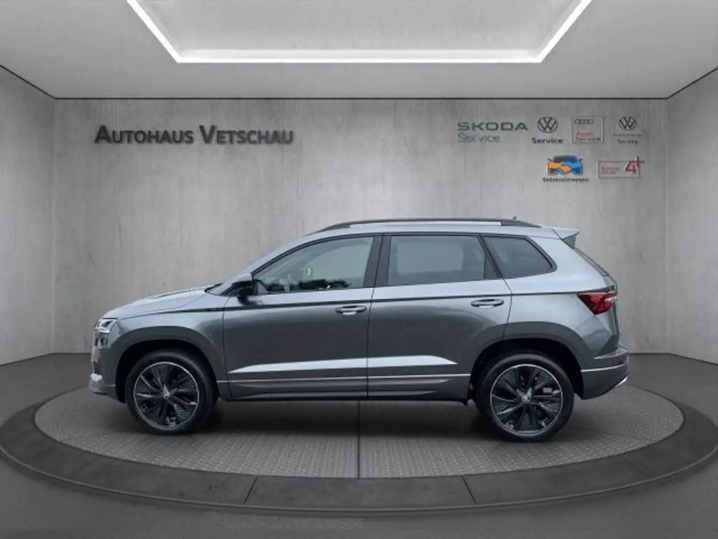 Skoda Karoq Sportline 1.5 TSI DSG/AHV/elHK./ACC/4xSHZ/ Gris - 2