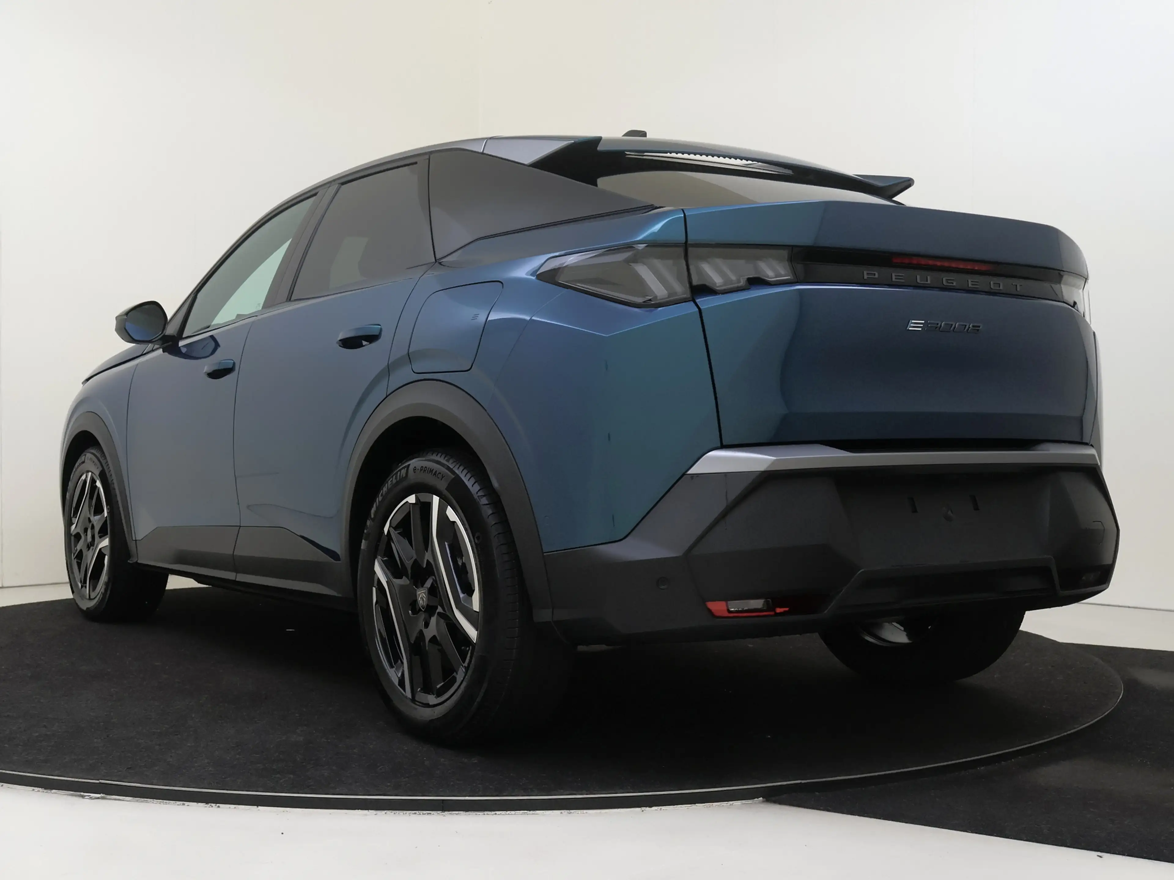 Peugeot 3008 e-3008 Allure Avantage 210 73 kWh DEMO!!! 8 JAAR G — photo 4