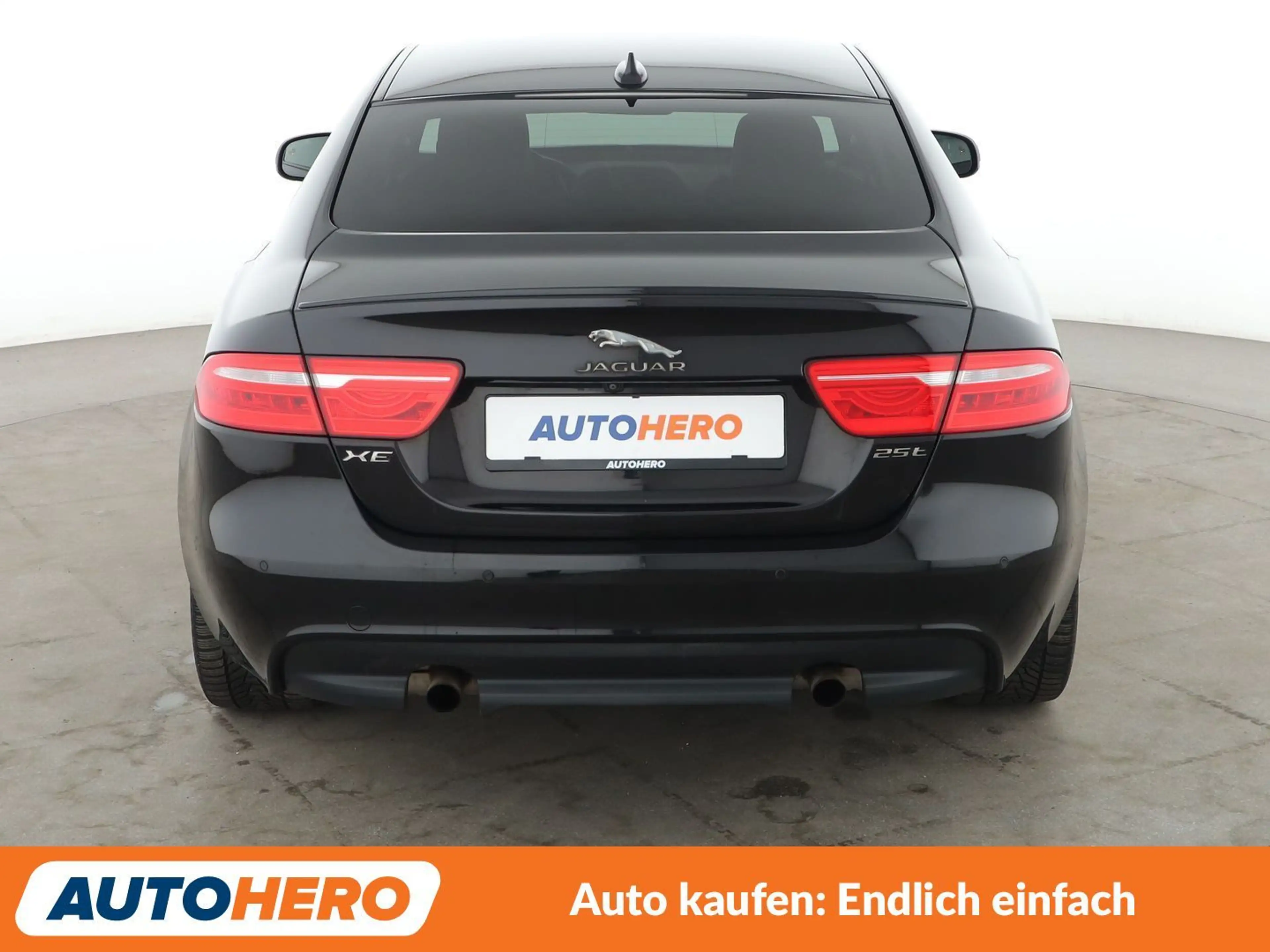 Jaguar XE 25t R-Sport Aut*NAVI*XENON*TEMPO*CAM*PDC*SHZ* — photo 5