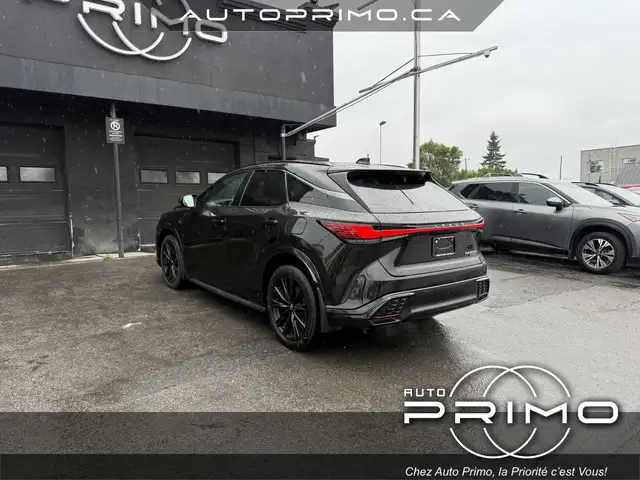 Lexus Unspecified 2023 — photo 8