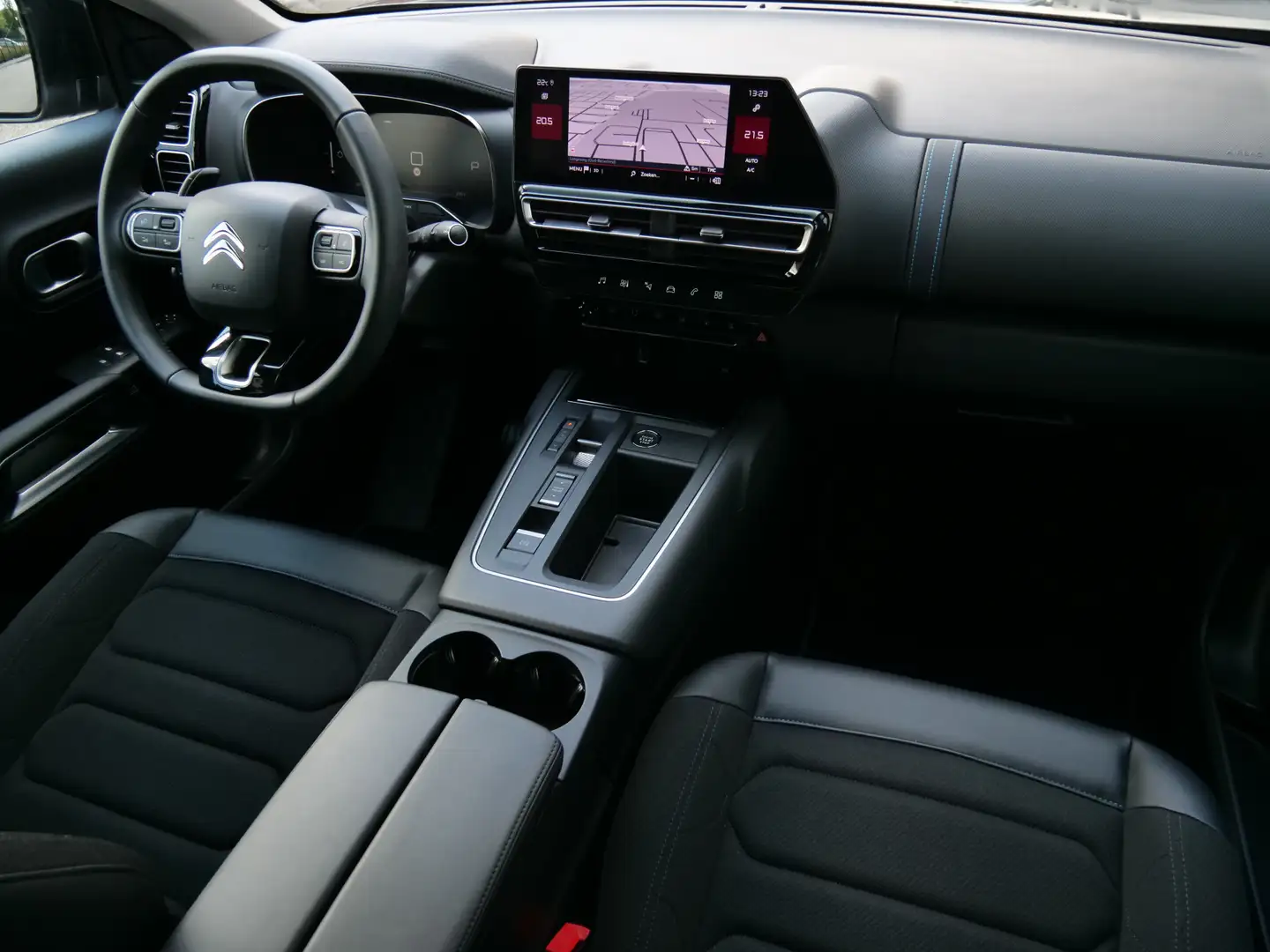 Citroen C5 Aircross 1.2 PureTech 130pk Feel Automaat LED / Navigatie / Grijs - 2